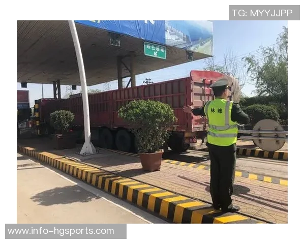 携手并肩感谢每一位为泰山队呐喊助威的12人继续奋战的决心与信念 携手并肩感谢每一位为泰山队呐喊助威的12人继续奋战的决心与信念