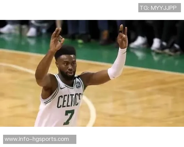 绿军力争四连胜对决火箭首发阵容曝光普理查德怀特布朗米诺特科塔齐上阵